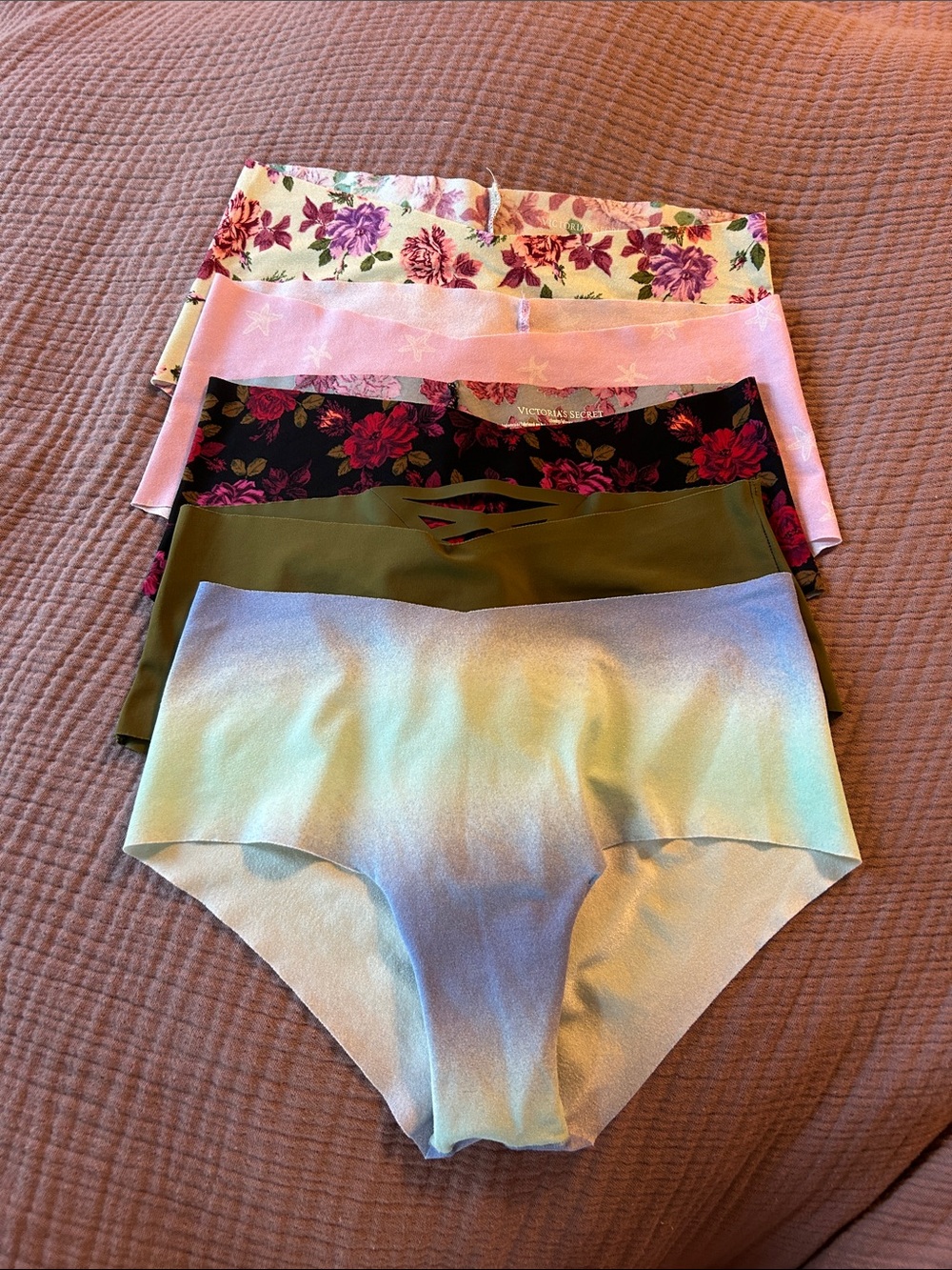 Victoria's Secret Multicolor Floral & Ombre Seamless cheeky Panty Set